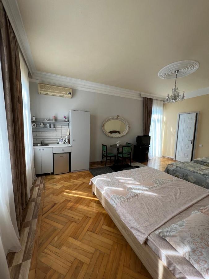 Hotel Kemeni Gardens Batumi Exterior foto